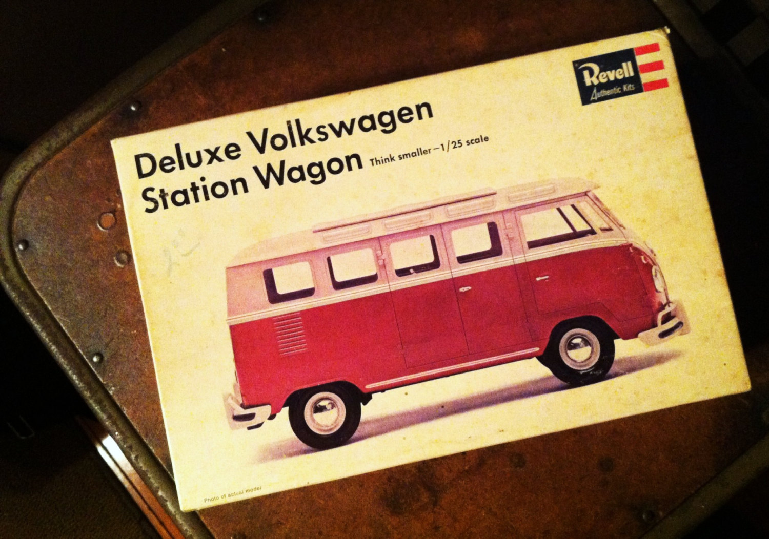 Volkswagen Station Wagon Bus