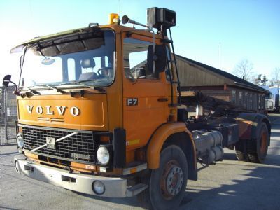 Volvo F7-4X2
