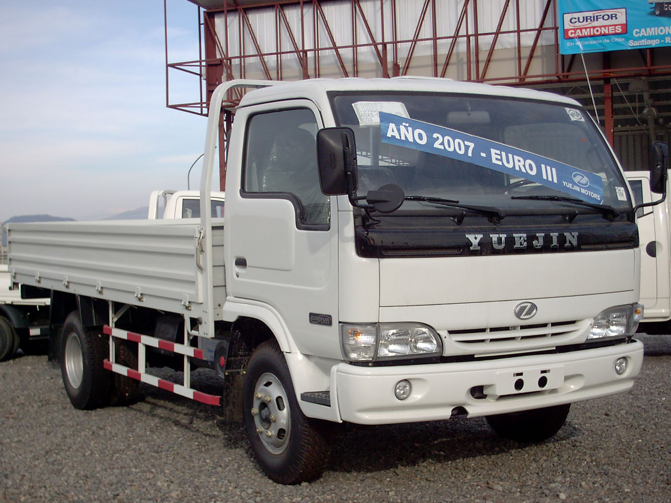 Yuejin NJ-1050 HDF 2800 TD