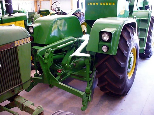 John deere 8010