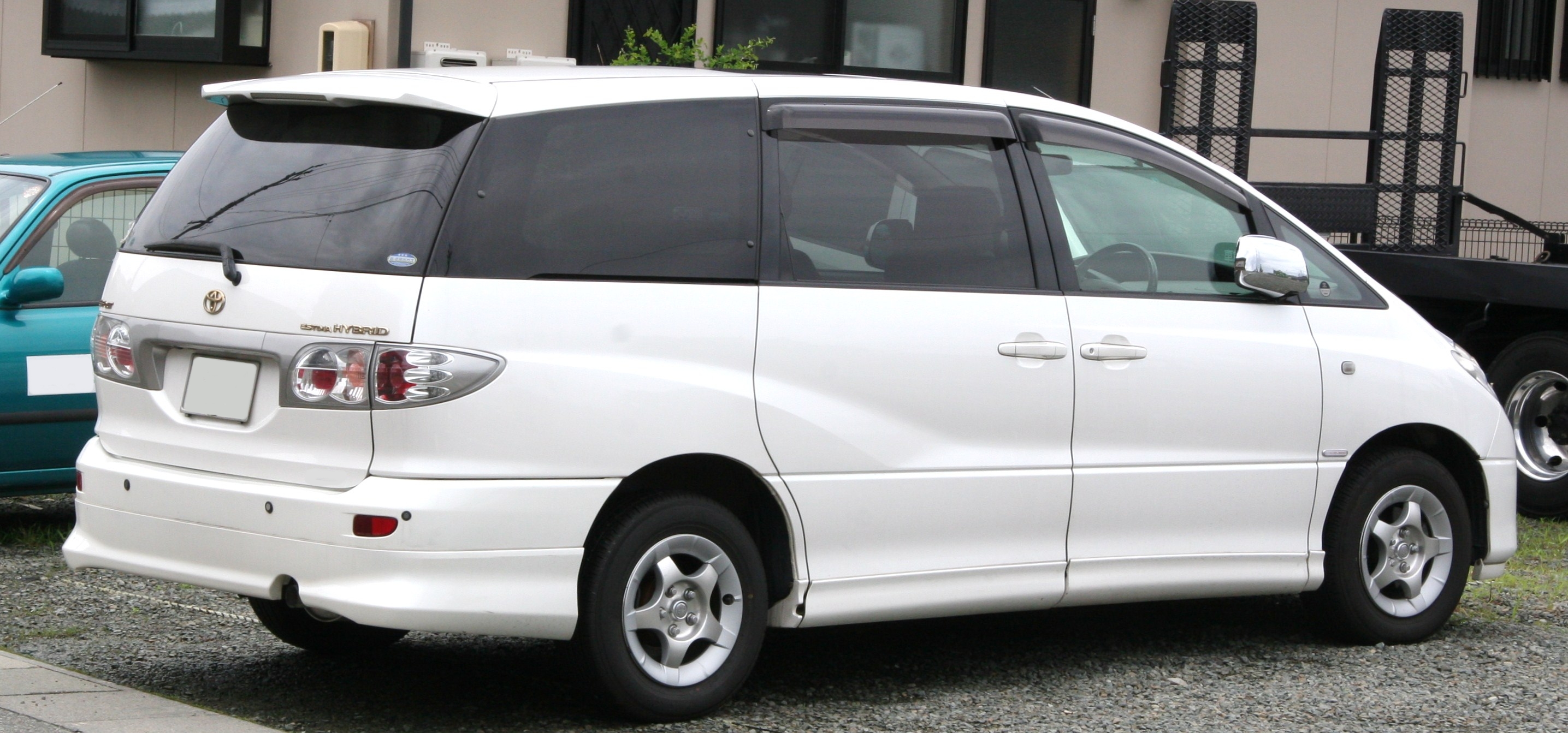 Toyota Estima