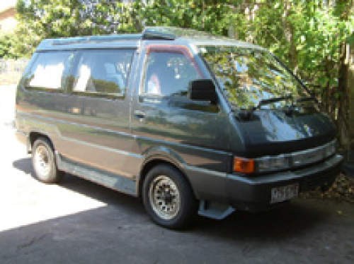 Nissan Largo