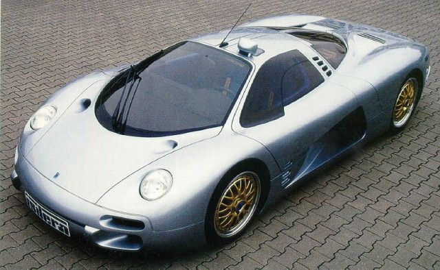 Isdera Commendatore