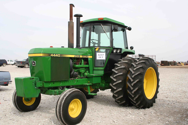 John deere 4440