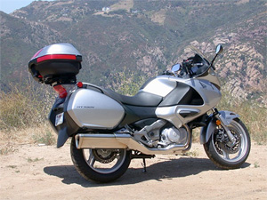 Honda nt700v