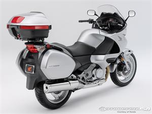 Honda nt700v