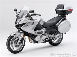 Honda nt700v