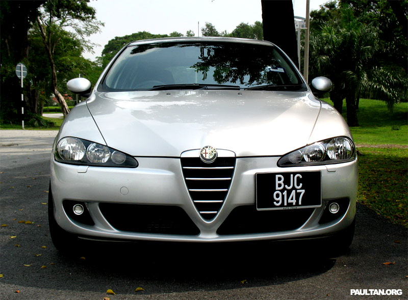 Ромео твин. Alfa Romeo 2.0. Альфа Ромео 156 Twin Spark. Альфа Ромео 156 2.0 Твин Спарк. Alfa Romeo 147 2.0 Twin Spark 2001.