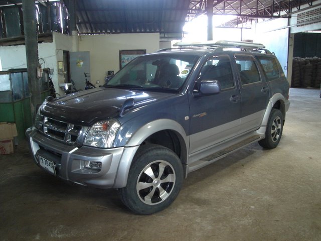 Isuzu adventure