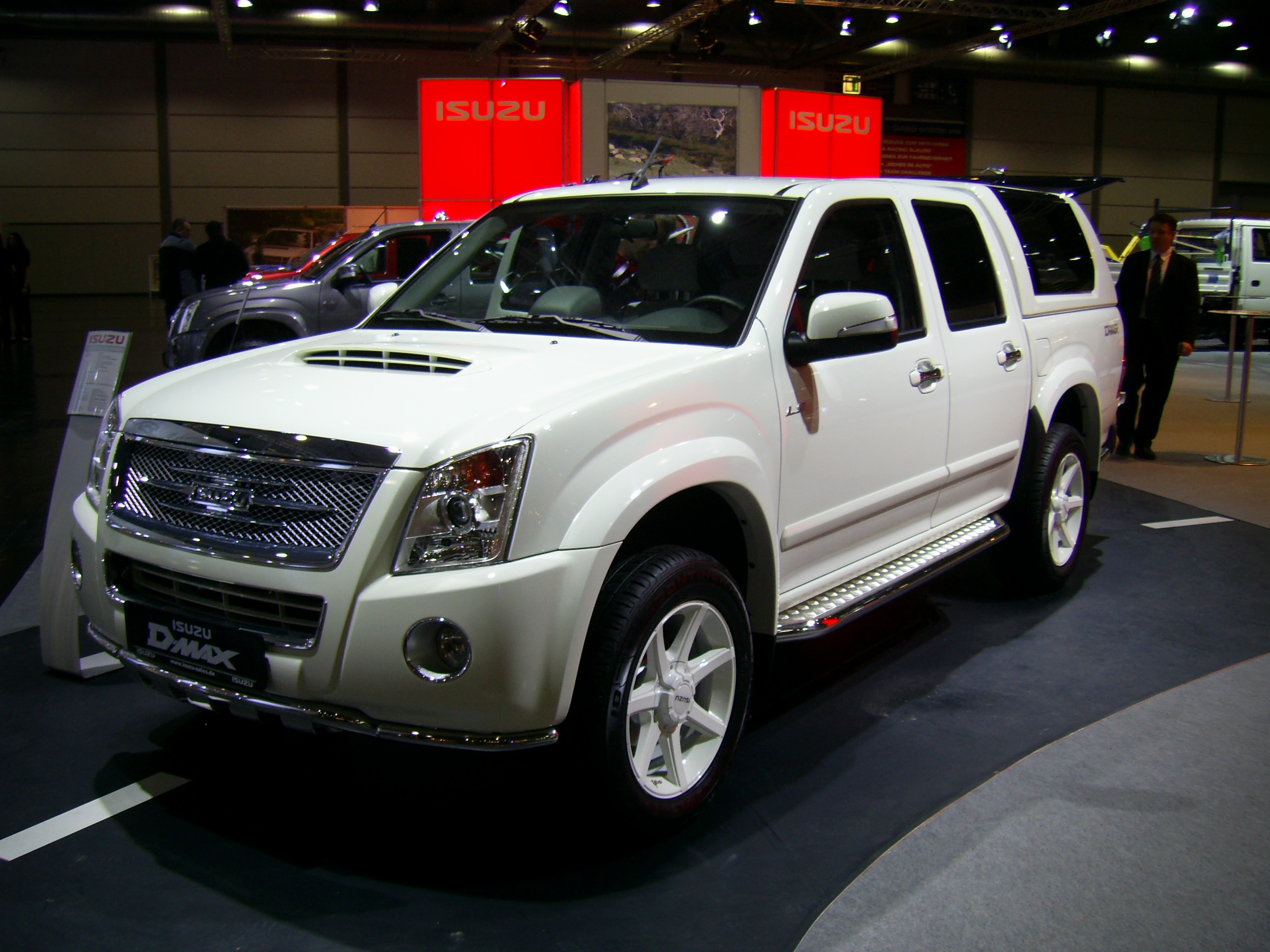 Isuzu d