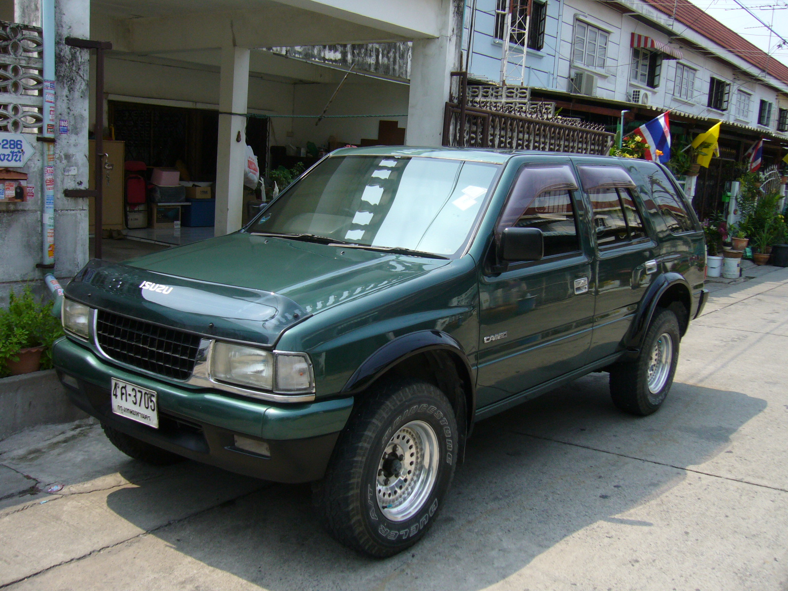 Isuzu cameo