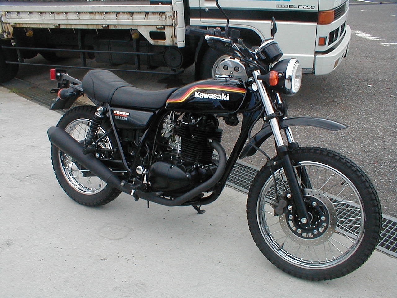 Kawasaki 250tr