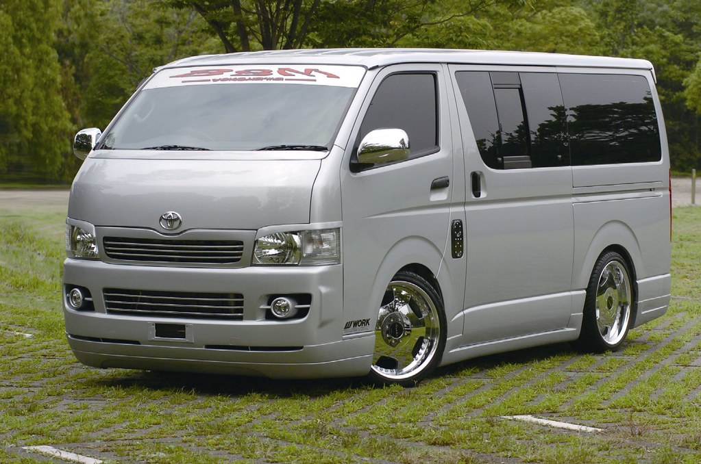 Toyota hiace 106