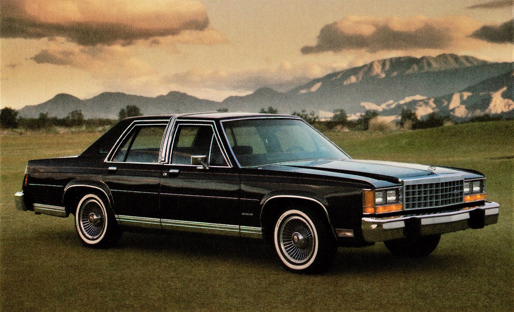 Ford ltd crown victoria