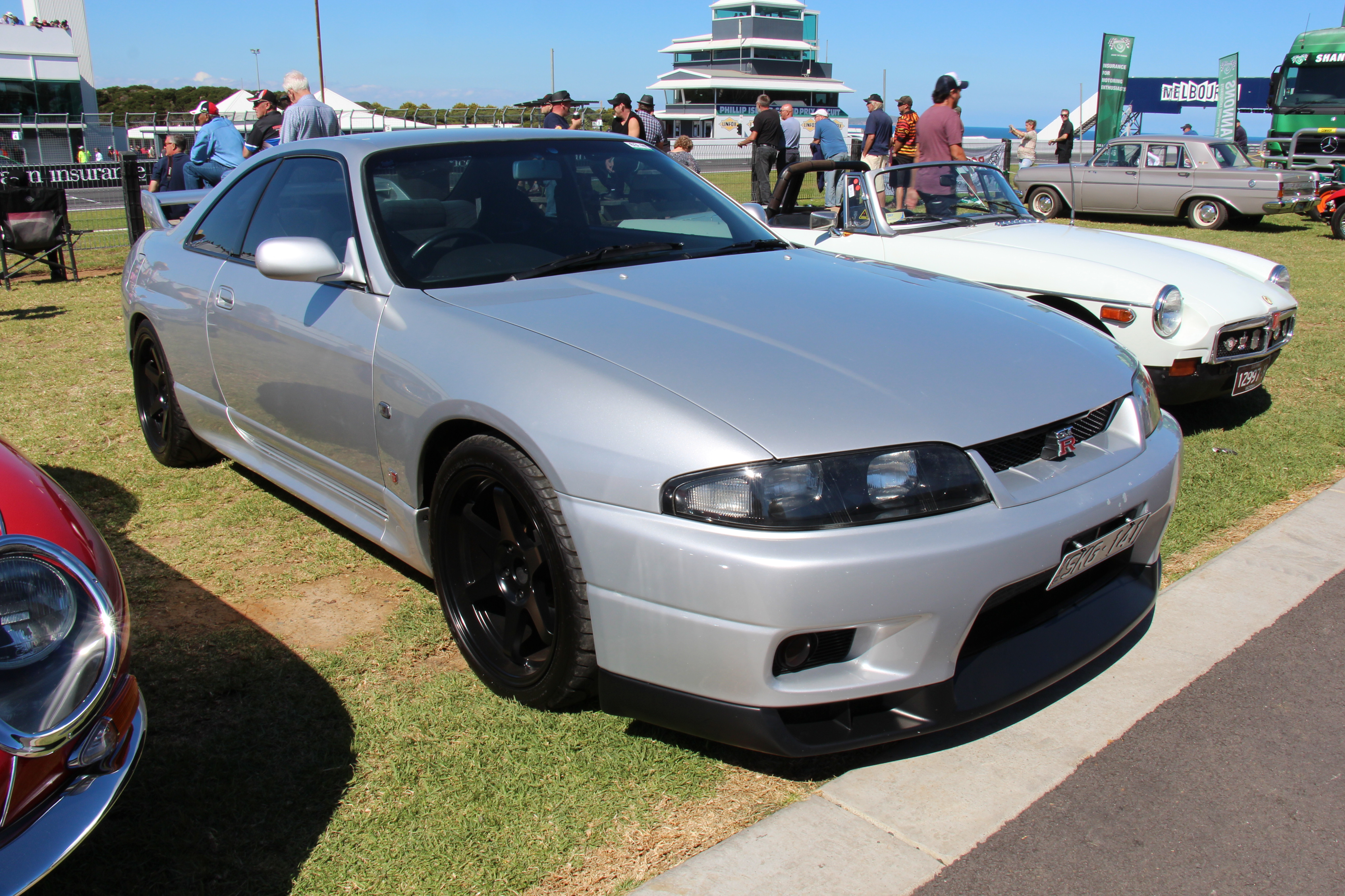 Nissan Skyline R33 GT-R - specs, photos, videos and more on TopWorldAuto
