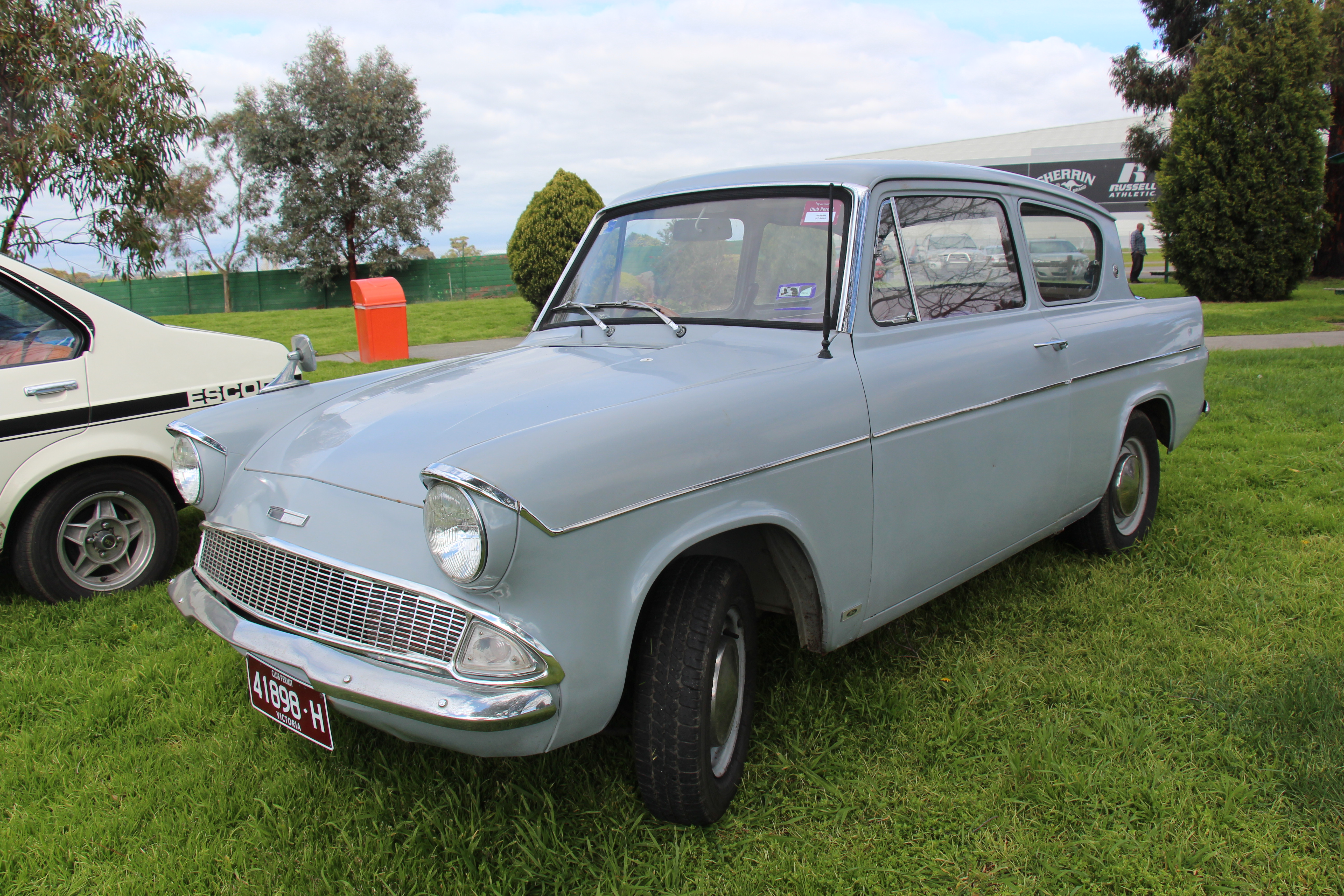 TopWorldAuto >> Photos of Ford Anglia 105E - photo galleries