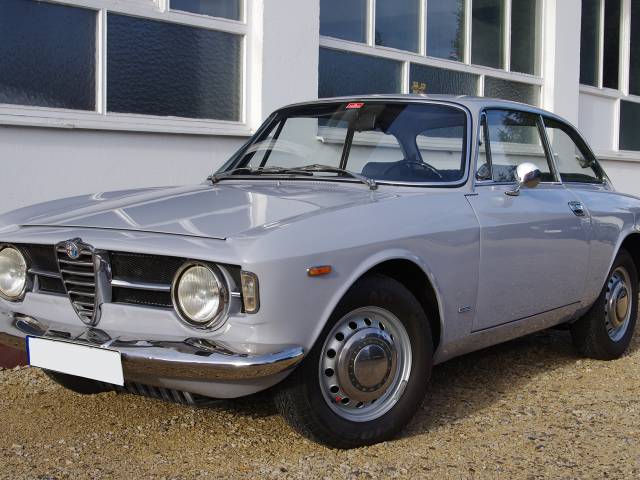 Topworldauto Photos Of Alfa Romeo Giulia 1300 Gt Junior Photo Galleries