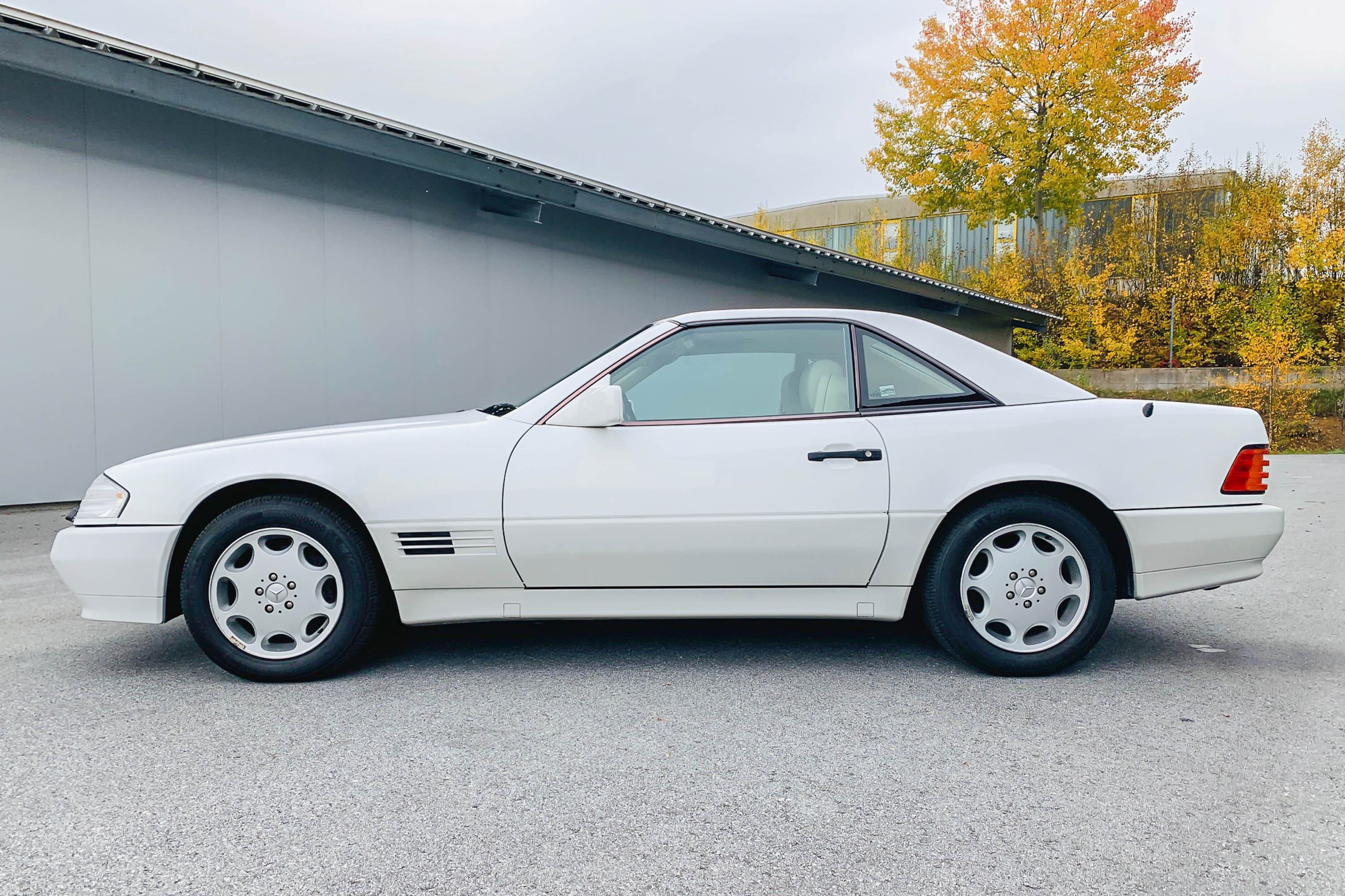 Mercedes-Benz SL 320 - specs, photos, videos and more on TopWorldAuto