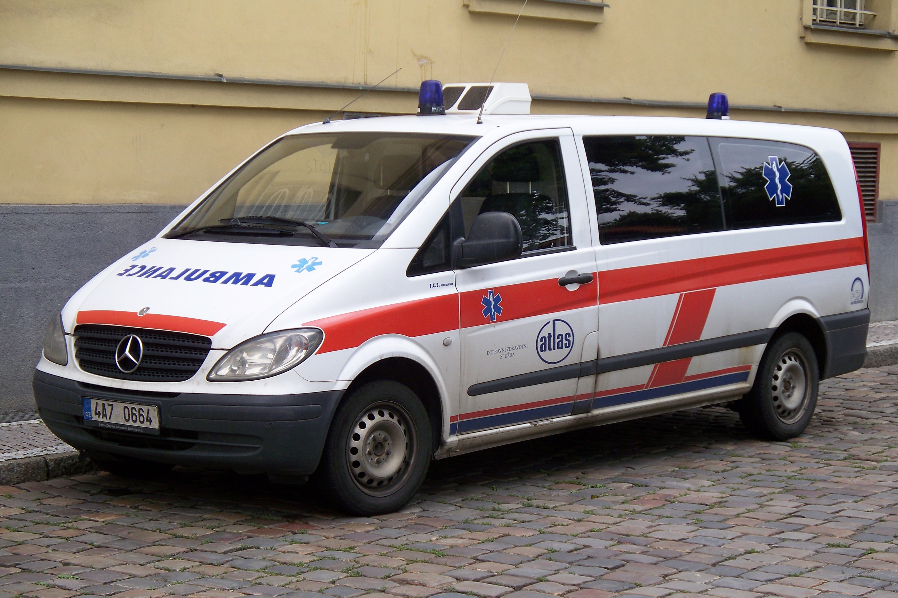 Mercedes-Benz Ambulance - specs, photos, videos and more on TopWorldAuto