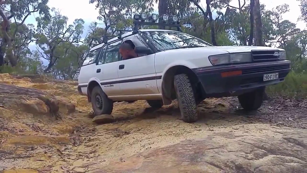 Наклейка 4wd toyota corolla