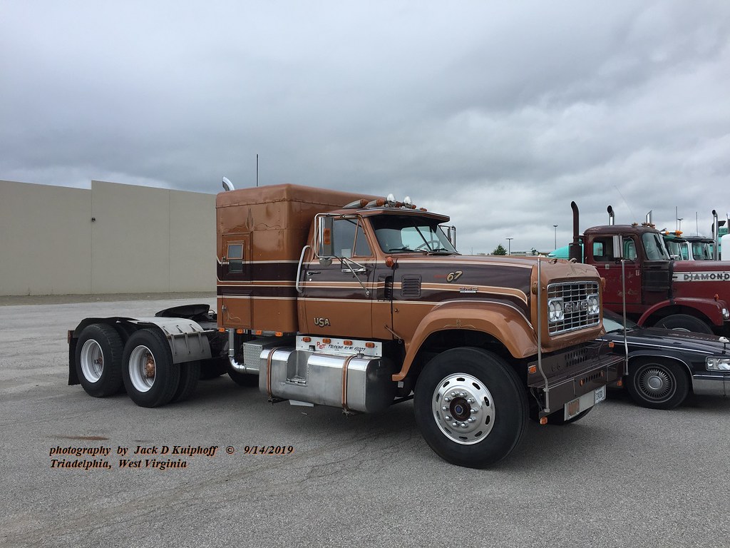 Gmc 9500 truck