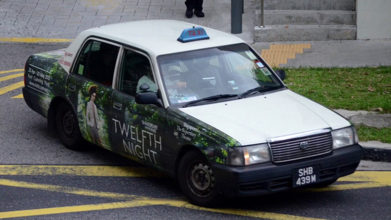 Toyota crown taxi