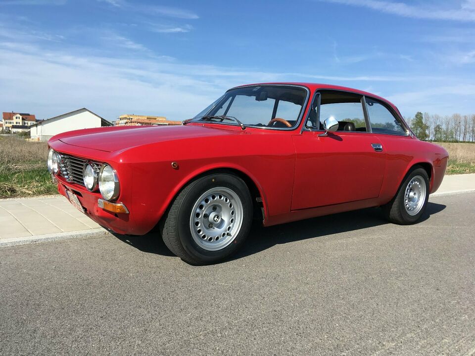 alfa romeo gt 2000